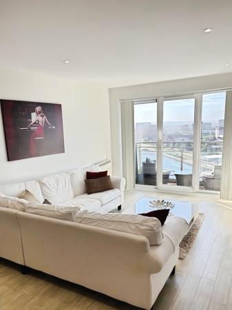 2 bedroom Flat to let in The Quays, Salford Quays, Salford, M50