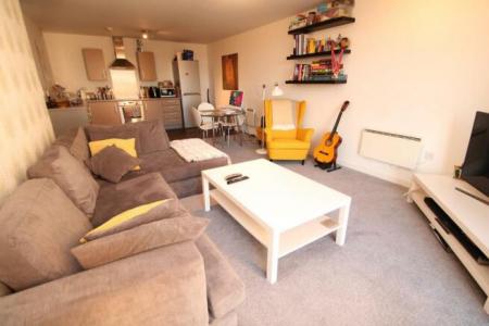 2 bedroom Flat to let in 196 Altrincham Road, Baguley, Manchester, M22
