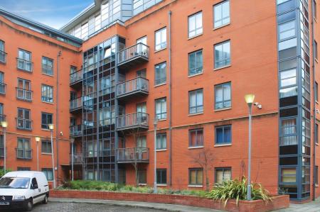 2 bedroom Flat to let in 62 Ellesmere Street, Castlefield, Manchester, M15
