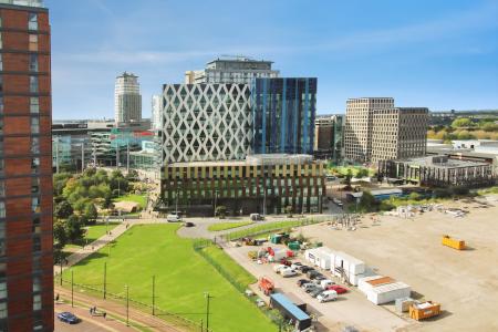 2 bedroom Flat to let in The Quays, Salford Quays, Salford, M50