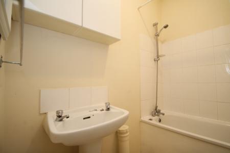 3 bedroom Terraced House to let in Whiteacre Road, Ashton-Under-Lyne, OL6