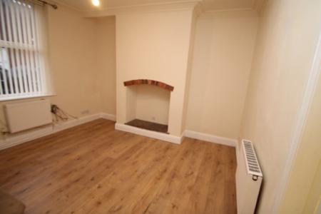 3 bedroom Terraced House to let in Whiteacre Road, Ashton-Under-Lyne, OL6