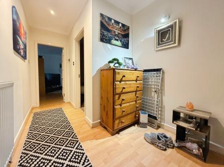 2 bedroom Flat for sale in Woodbourne Road, Sale, M33