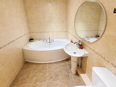 2 bedroom Flat for sale in Woodbourne Road, Sale, M33