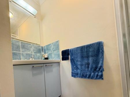 2 bedroom Flat for sale in Woodbourne Road, Sale, M33