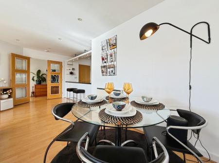 2 bedroom Flat for sale in Sovereign Point, The Quays, M50