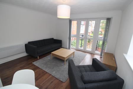 2 bedroom Flat to let in Winnipeg Quay, Salford Quays, Salford, M50
