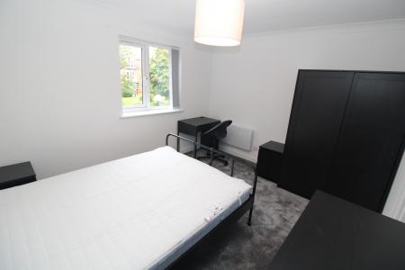 2 bedroom Flat to let in Winnipeg Quay, Salford Quays, Salford, M50