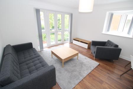 2 bedroom Flat to let in Winnipeg Quay, Salford Quays, Salford, M50