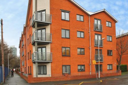 Newbold Walk, Manchester, M15