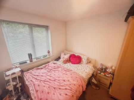 2 bedroom Flat to let in Newbold Walk, Manchester, M15