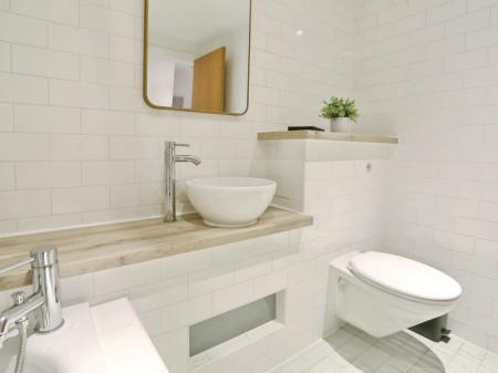 1 bedroom Flat to let in Pollard Street, Manchester, M4