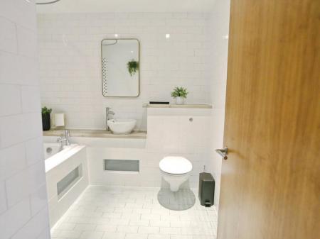 1 bedroom Flat to let in Pollard Street, Manchester, M4