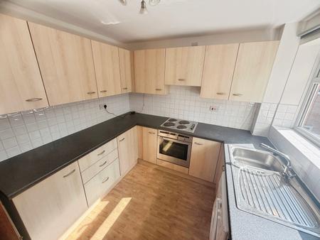 3 bedroom Flat to let in Constance Gardens, Salford, M5