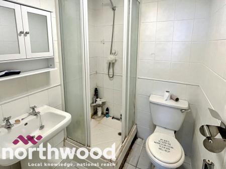 2 bedroom Flat for sale in North House, Southport, PR8