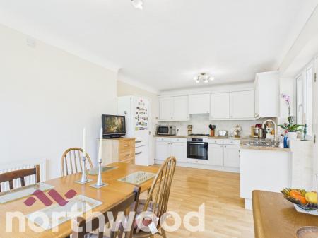 2 bedroom Detached bungalow for sale in Pinfold Lane, Ainsdale, Southport, PR8