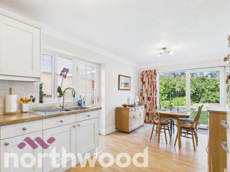 2 bedroom Detached bungalow for sale in Pinfold Lane, Ainsdale, Southport, PR8