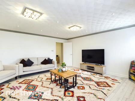 3 bedroom Penthouse for sale in Queens Road, Southport, PR9