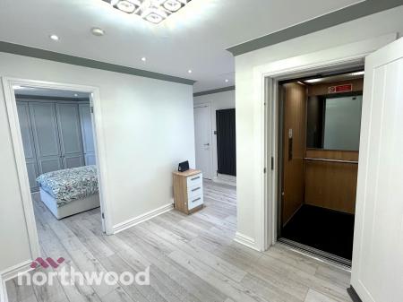 3 bedroom Penthouse for sale in Queens Road, Southport, PR9