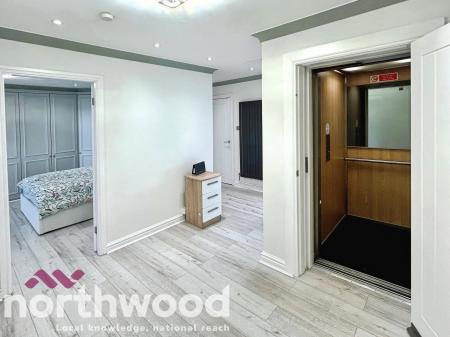 3 bedroom Penthouse for sale in Queens Road, Southport, PR9