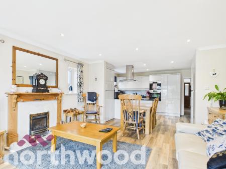 3 bedroom Semi-detached house for sale in Shaftesbury Road, Birkdale, Southport, PR8