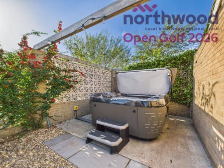 4 bedroom Bungalow to let in Open Golf 2026 Drummersdale Lane, Southport, L40