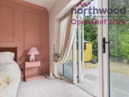 4 bedroom Bungalow to let in Open Golf 2026 Drummersdale Lane, Southport, L40