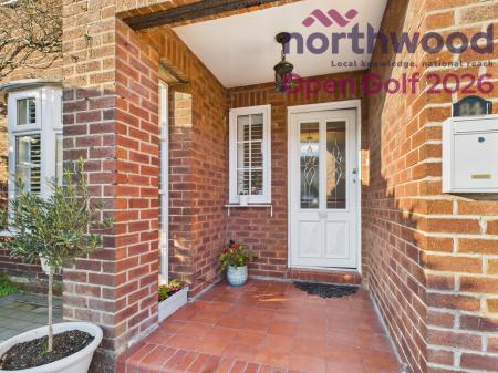 4 bedroom Semi-detached house to let in Open Golf 2026 £15k per week Lynton Roa, Birkdale, Southport, PR8