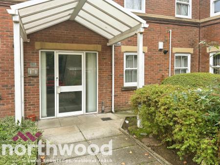2 bedroom Flat for sale in St Helens Road, Ormskirk, L39