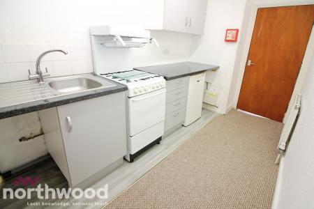 1 bedroom Flat to let in Victoria Street, Southport, Southport, PR9