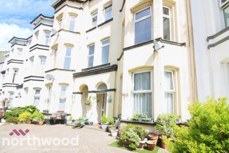 1 bedroom Flat to let in Victoria Street, Southport, Southport, PR9