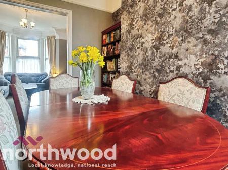 3 bedroom Semi-detached house for sale in Clifton Road, Southport, PR8