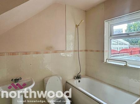 2 bedroom Flat for sale in Hartwood Road, Southport, PR9