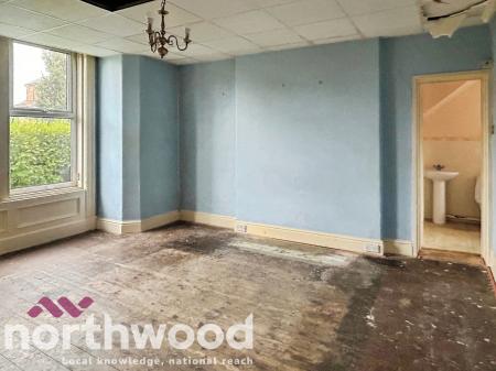 2 bedroom Flat for sale in Hartwood Road, Southport, PR9