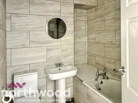 2 bedroom Flat for sale in Lord Street, Southport, PR8