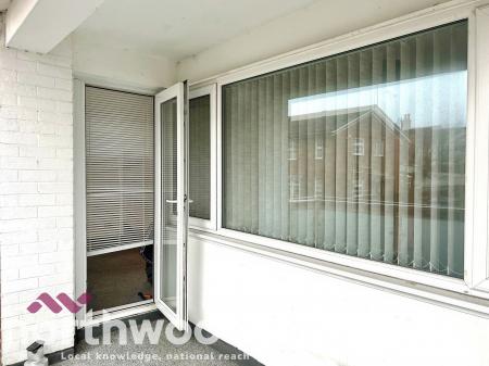 2 bedroom Flat for sale in Lord Street, Southport, PR8