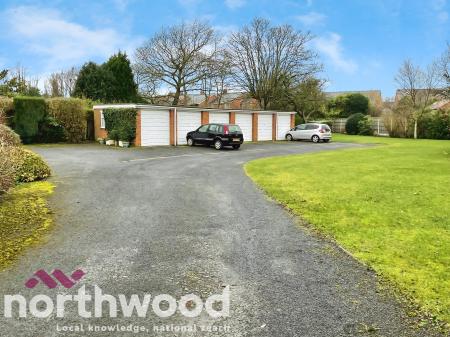 2 bedroom Flat for sale in Salford Road, Ainsdale, Southport, PR8