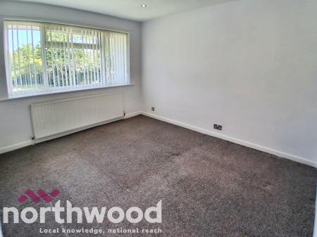2 bedroom Flat for sale in Salford Road, Ainsdale, Southport, PR8