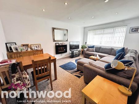 2 bedroom Flat for sale in Salford Road, Ainsdale, Southport, PR8