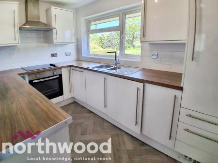 2 bedroom Flat for sale in Salford Road, Ainsdale, Southport, PR8