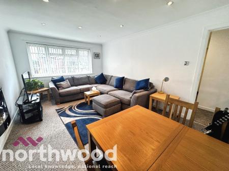 2 bedroom Flat for sale in Salford Road, Ainsdale, Southport, PR8