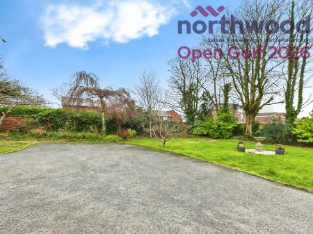 3 bedroom Apartment to let in Open Golf Lulworth Road, Birkdale, Southport, PR8