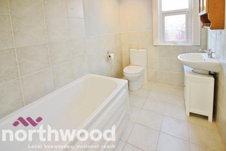 2 bedroom Flat to let in Waterloo Road, Birkdale, Southport, PR8