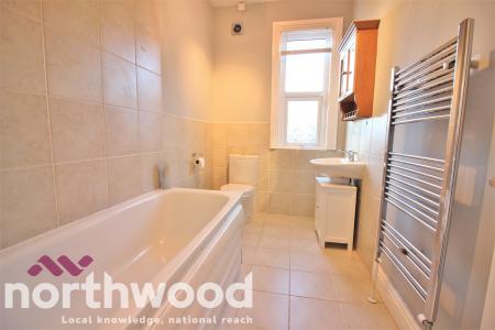 2 bedroom Flat to let in Waterloo Road, Birkdale, Southport, PR8