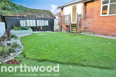 2 bedroom Flat to let in Waterloo Road, Birkdale, Southport, PR8