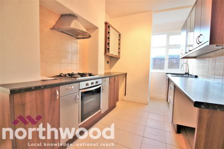 2 bedroom Flat to let in Waterloo Road, Birkdale, Southport, PR8