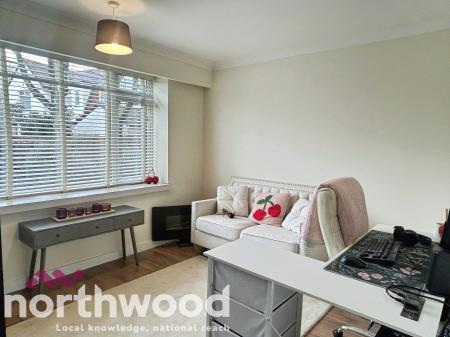 2 bedroom Ground floor flat for sale in 31 Park Crescent, Hesketh Park, Southport, PR9