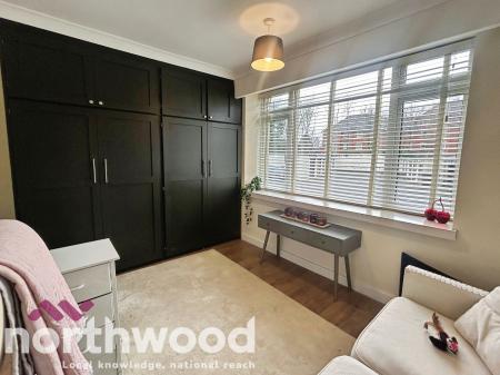 2 bedroom Ground floor flat for sale in 31 Park Crescent, Hesketh Park, Southport, PR9