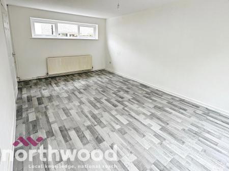 3 bedroom End of terrace house to let in Falkland, Birch Green, Skelmersdale, WN8