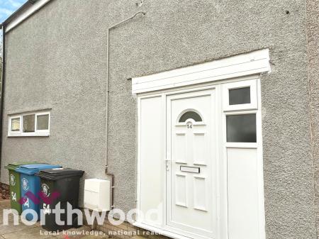 3 bedroom End of terrace house to let in Falkland, Birch Green, Skelmersdale, WN8